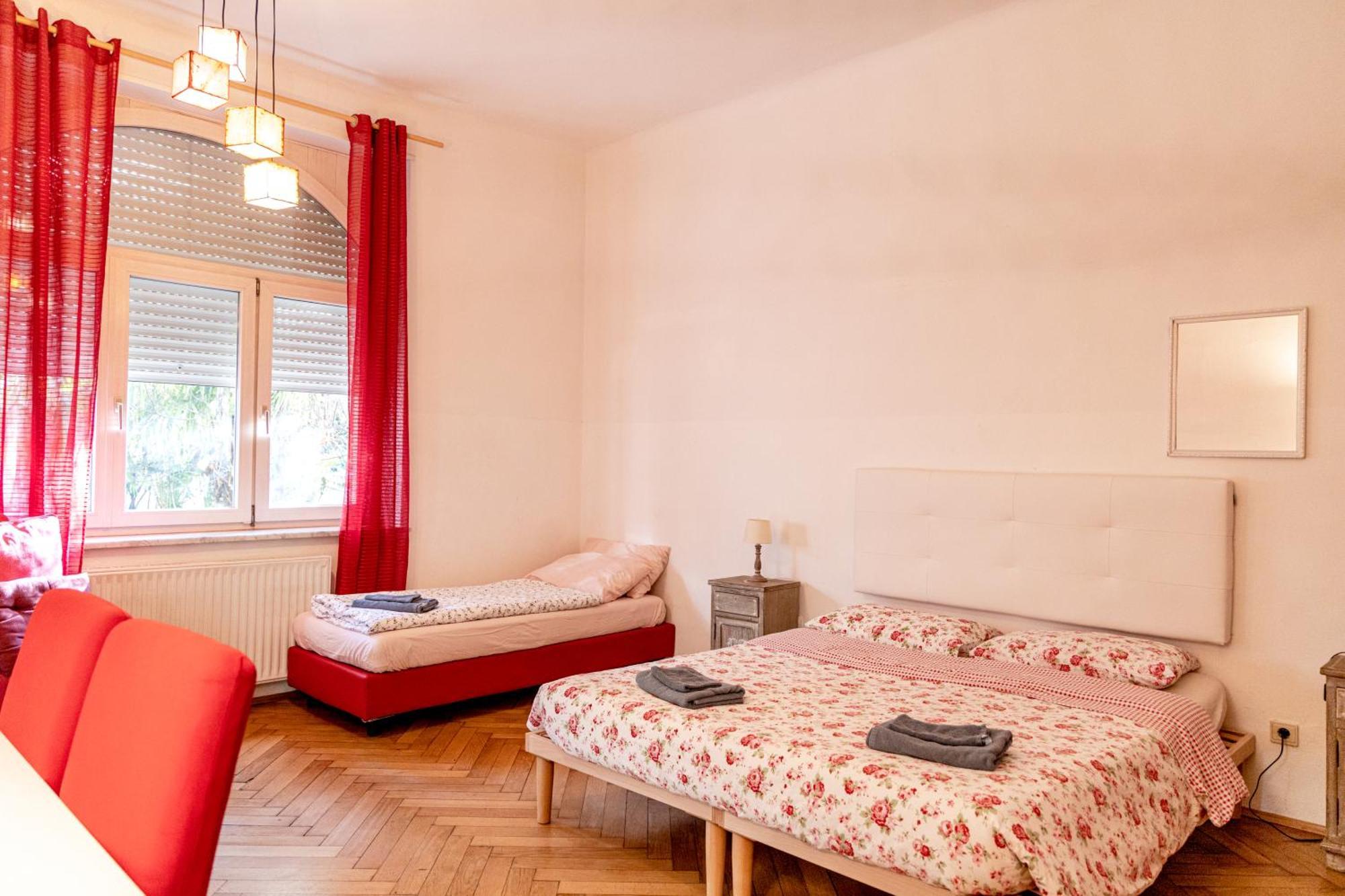 Bolzano Rooms Екстер'єр фото