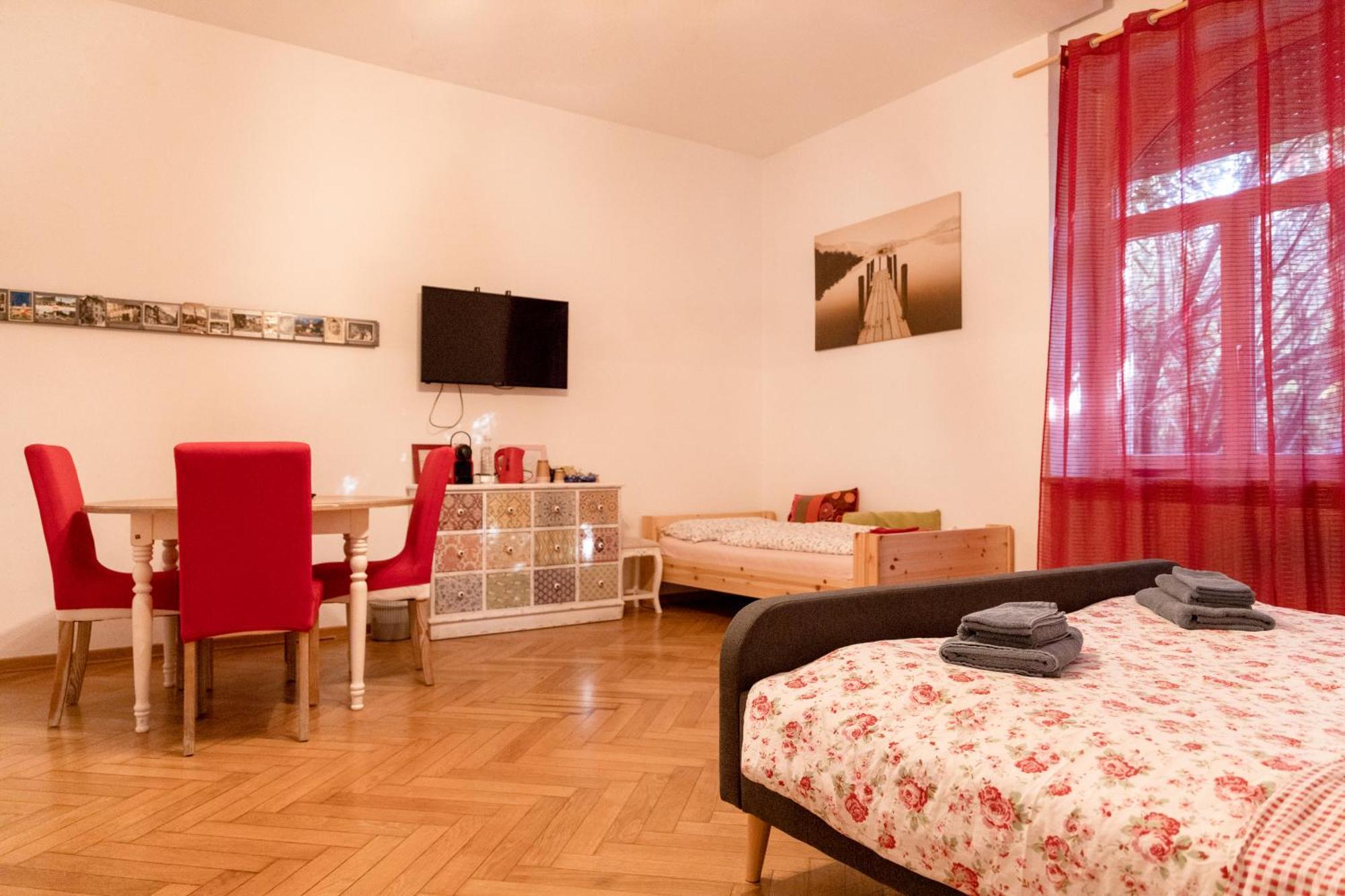 Bolzano Rooms Екстер'єр фото